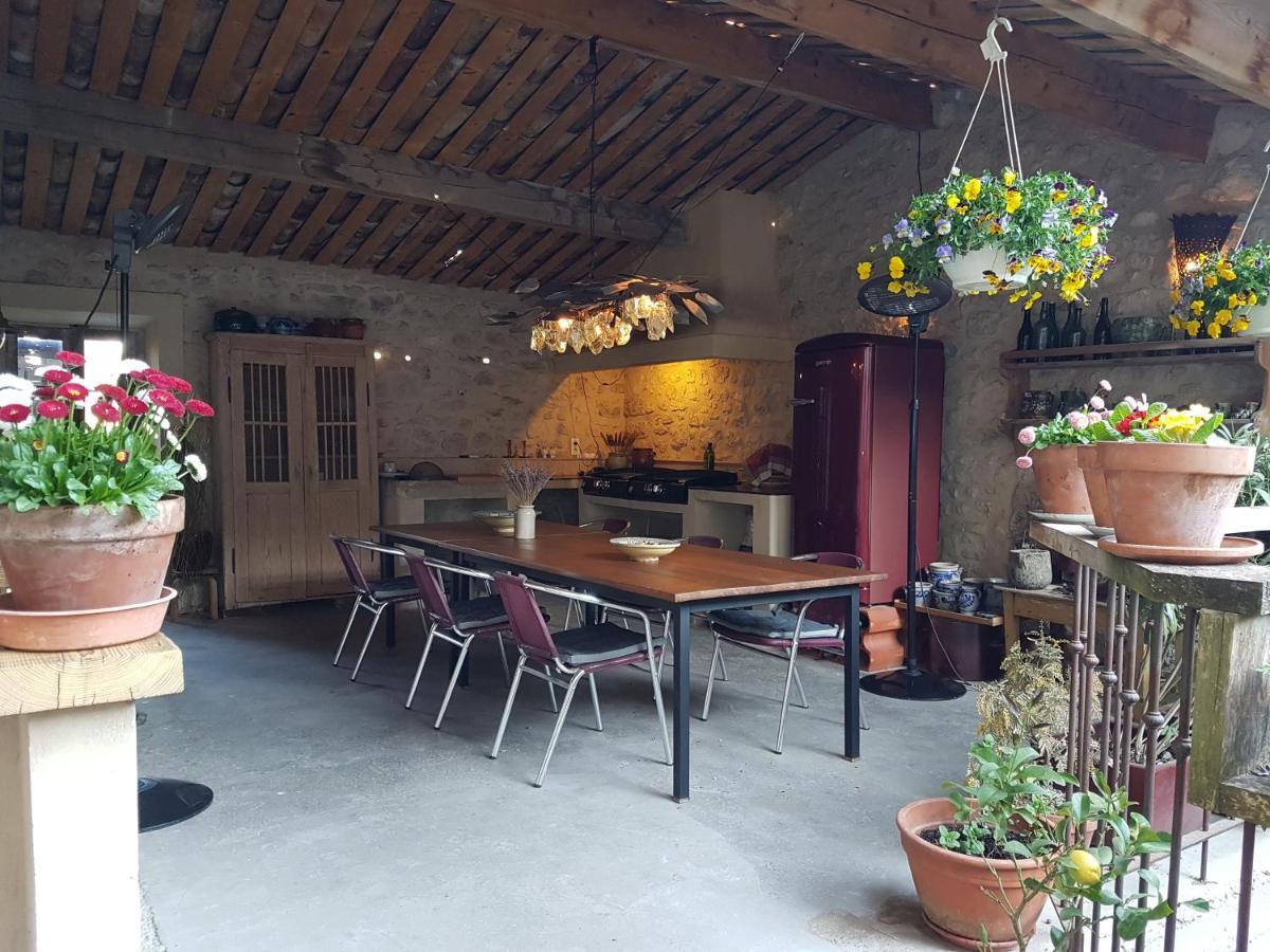 Chambre D'Hotes & Gites Vacances-En-Luberon Reillanne Exterior foto